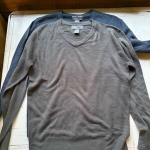 Morgan City Mens V-Neck Sweater Lot of 2 Navy Blue Olive Green Size Small